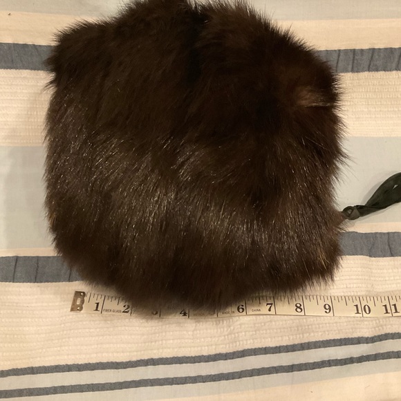 Vintage Genuine Black Fur Muff - Picture 3 of 11